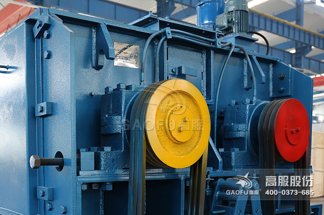 四齒輥破碎機細節